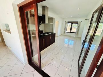 Casa de 7 ambientes y 5 habitaciones venta Ezeiza