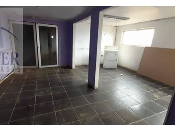 Finster Vende Gran Propiedad Uso Comercial Y Residencial Qui