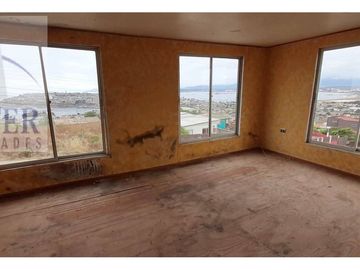 Finster Vende Gran Propiedad Uso Comercial Y Residencial Qui