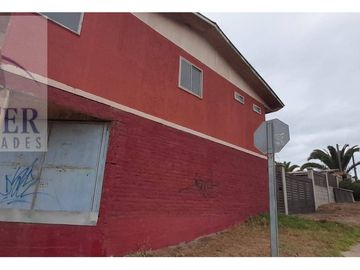 Finster Vende Gran Propiedad Uso Comercial Y Residencial Qui