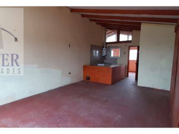 Finster Vende Gran Propiedad Uso Comercial Y Residencial Qui