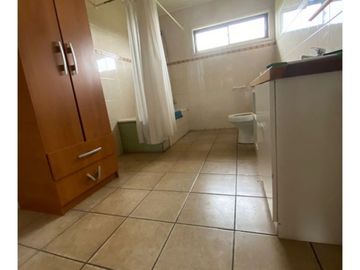 Parela 3,77ha. Con Casa, Bodega, Piscina, Quincho (en Oferta