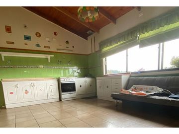 Parela 3,77ha. Con Casa, Bodega, Piscina, Quincho (en Oferta