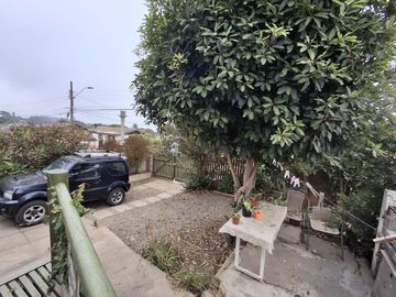 A La Venta Hermosa Casa + Casa Y Cabaña, Con Vista Al Mar En