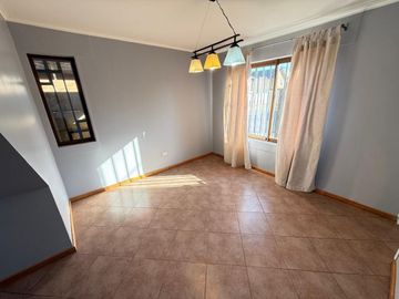 Vendemos Hermosa Casa Esquina En Villa Bicentenario