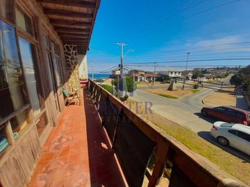 Finster Vende Espectacular Casa Frente Hotel Yachting Quinte
