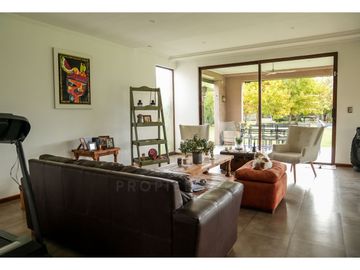 Casa En Venta Condominio Alto Huilquilemu, Talca.