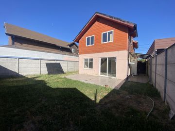 Casa En Venta Valles Del Country, Las Rastras, Talca