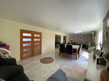 Casa En Venta, Valles Del Country, Las Rastras, Talca.