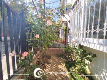 Renovada Casa Familiar En Altos De Zañartu - El Quisco