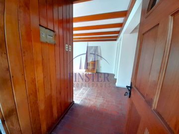 Finster Vende Propiedad Comercial En Ubicación Estratégica!