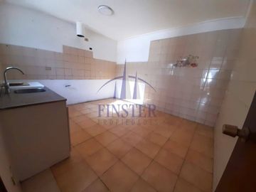 Finster Vende Propiedad Comercial En Ubicación Estratégica!