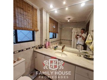Propiedad En Venta En Calle Ramón Carvallo, La Cisterna. FHP