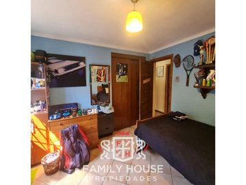 Propiedad En Venta En Calle Ramón Carvallo, La Cisterna. FHP