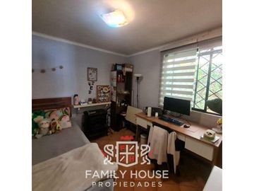 Propiedad En Venta En Calle Ramón Carvallo, La Cisterna. FHP