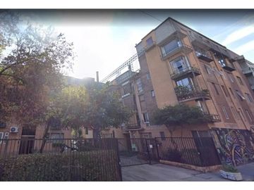 Gestimob Vende Departamento Duplex En Calle Huérfanos  Condo