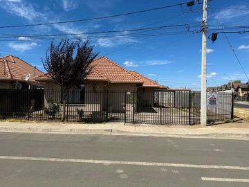 Vendemos Moderna Y Amplia Casa Esquina En Valles Del Country