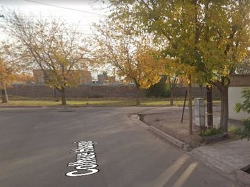 VENTA DE CASA A RECICLAR EN GUAYMALLEN