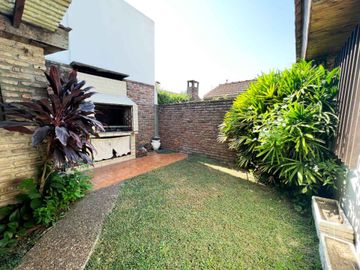 VENTA PH TIPO CASA 3 AMB PB B. CERRADO HURLINGHAM