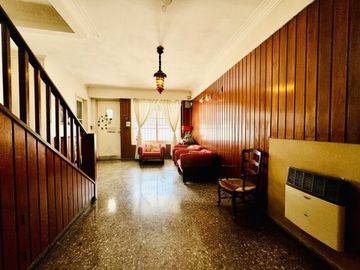 VENTA CASA RAMOS MEJIA 6 AMBIENTES CON PISCINA Y C