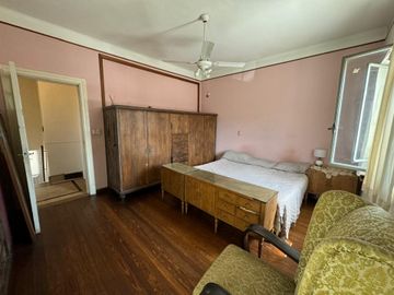 VENTA CASA RAMOS MEJIA 6 AMBIENTES CON PISCINA Y C