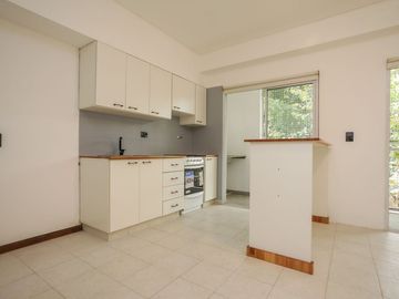 Venta PH 2 Ambientes y Terraza en Villa Pueyrredon
