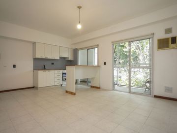 Venta PH 2 Ambientes y Terraza en Villa Pueyrredon