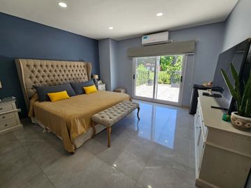 SAN CARLOS COUNTRY VENTA- CASA 5 amb con pileta