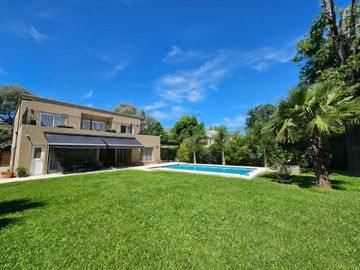 SAN CARLOS COUNTRY VENTA- CASA 5 amb con pileta