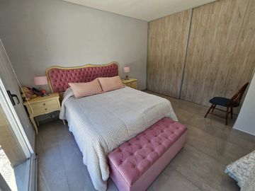 SAN CARLOS COUNTRY VENTA- CASA 5 amb con pileta