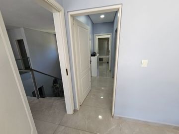 SAN CARLOS COUNTRY VENTA- CASA 5 amb con pileta