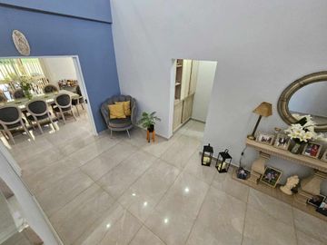 SAN CARLOS COUNTRY VENTA- CASA 5 amb con pileta