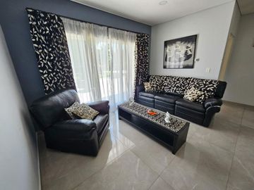 SAN CARLOS COUNTRY VENTA- CASA 5 amb con pileta
