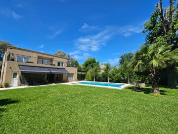 SAN CARLOS COUNTRY VENTA- CASA 5 amb con pileta