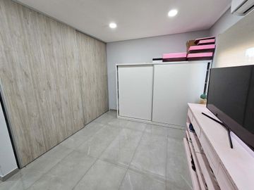 SAN CARLOS COUNTRY VENTA- CASA 5 amb con pileta
