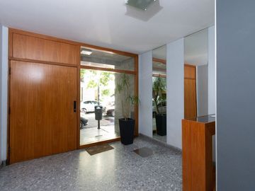 DEPTO 3 AMB EN VENTA CON BALCON FLORES