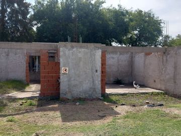 VENTA CASA QUINTA CHASCOMUS CON CABAÑAS Y PISCINA