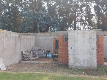 VENTA CASA QUINTA CHASCOMUS CON CABAÑAS Y PISCINA