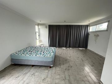 VENTA CASA QUINTA CHASCOMUS CON CABAÑAS Y PISCINA