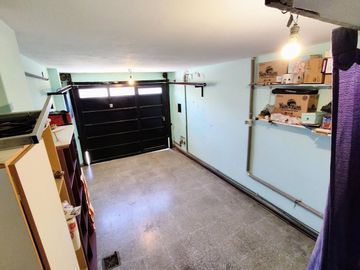 VENTA PH DOS PLANTAS 3 AMB. TERRAZA-GARAGE-BERNAL