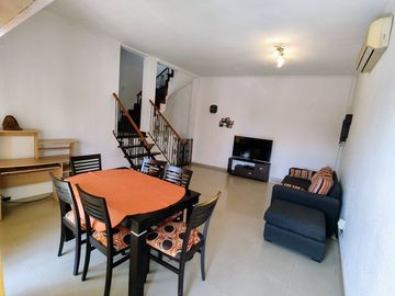 VENTA PH DOS PLANTAS 3 AMB. TERRAZA-GARAGE-BERNAL