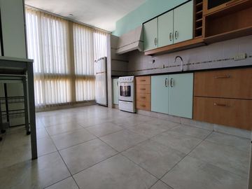 VENTA PH DOS PLANTAS 3 AMB. TERRAZA-GARAGE-BERNAL