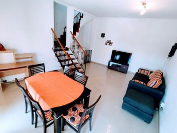 VENTA PH DOS PLANTAS 3 AMB. TERRAZA-GARAGE-BERNAL