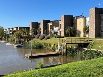 DEPTO 2 AMB VENTA EN ISLA DEL ESTE C VISTA AL RIO