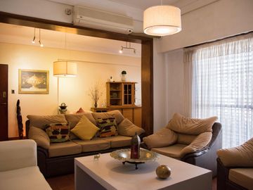 Casa 5 amb. venta Ramos Mejia. coch. pileta