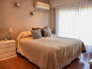 Casa 5 amb. venta Ramos Mejia. coch. pileta