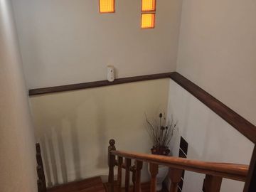 Casa 5 amb. venta Ramos Mejia. coch. pileta