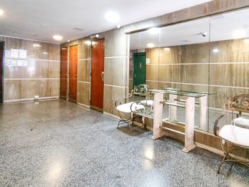 Venta depto 3 amb en Flores con Cochera RETASADO