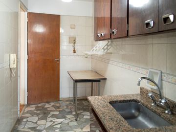 Venta depto 3 amb en Flores con Cochera RETASADO