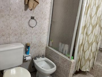 VENTA 4 AMBIENTES BARRACAS